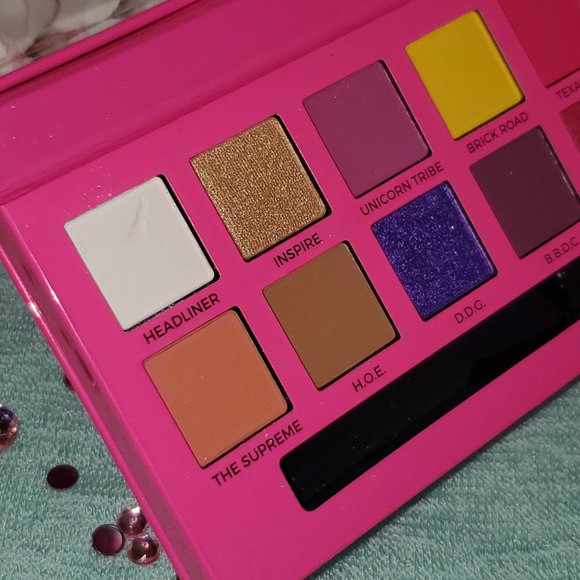 BNIB》*LTD* ABH x Alyssa Edwards Eye Shadows - Picture 2 of 5